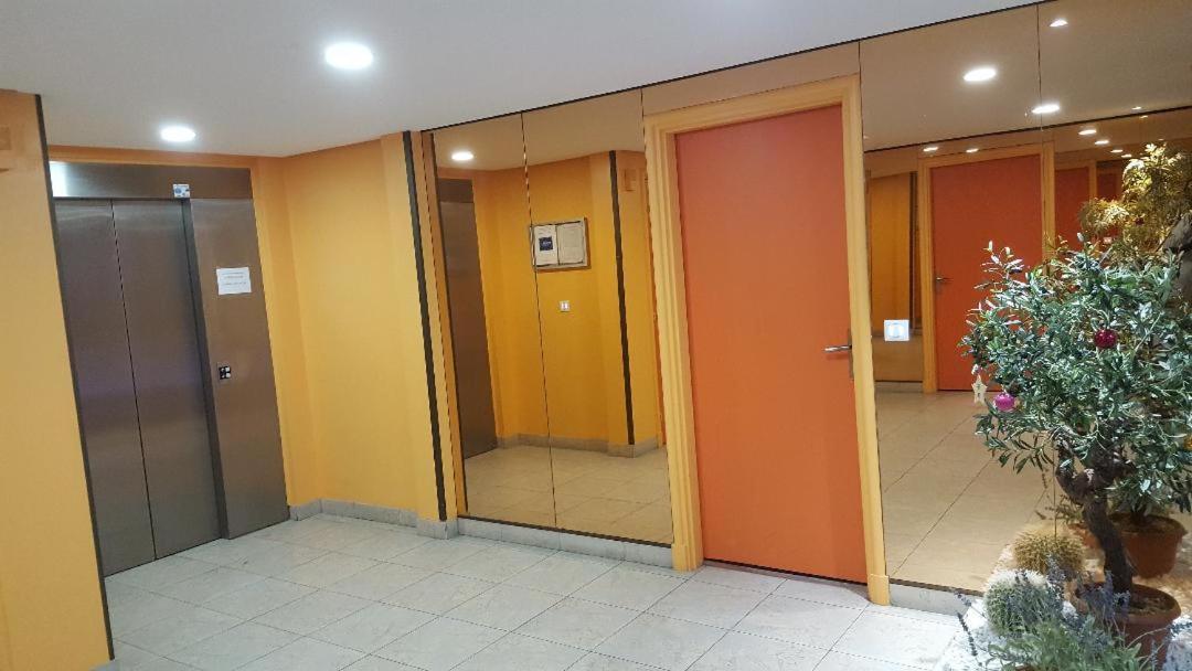Beautiful 1 Bedroom Flat Ницца Экстерьер фото
