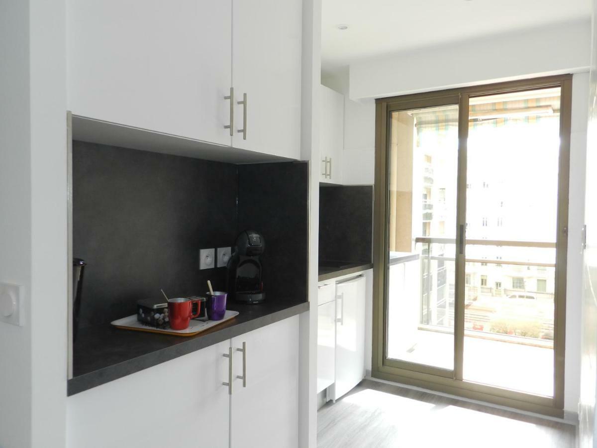 Beautiful 1 Bedroom Flat Ницца Экстерьер фото